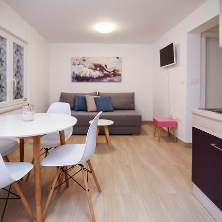 דירות ביוגראד נה מורו Apartman L&A מראה חיצוני תמונה