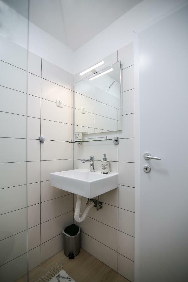 דירות ביוגראד נה מורו Apartman L&A מראה חיצוני תמונה